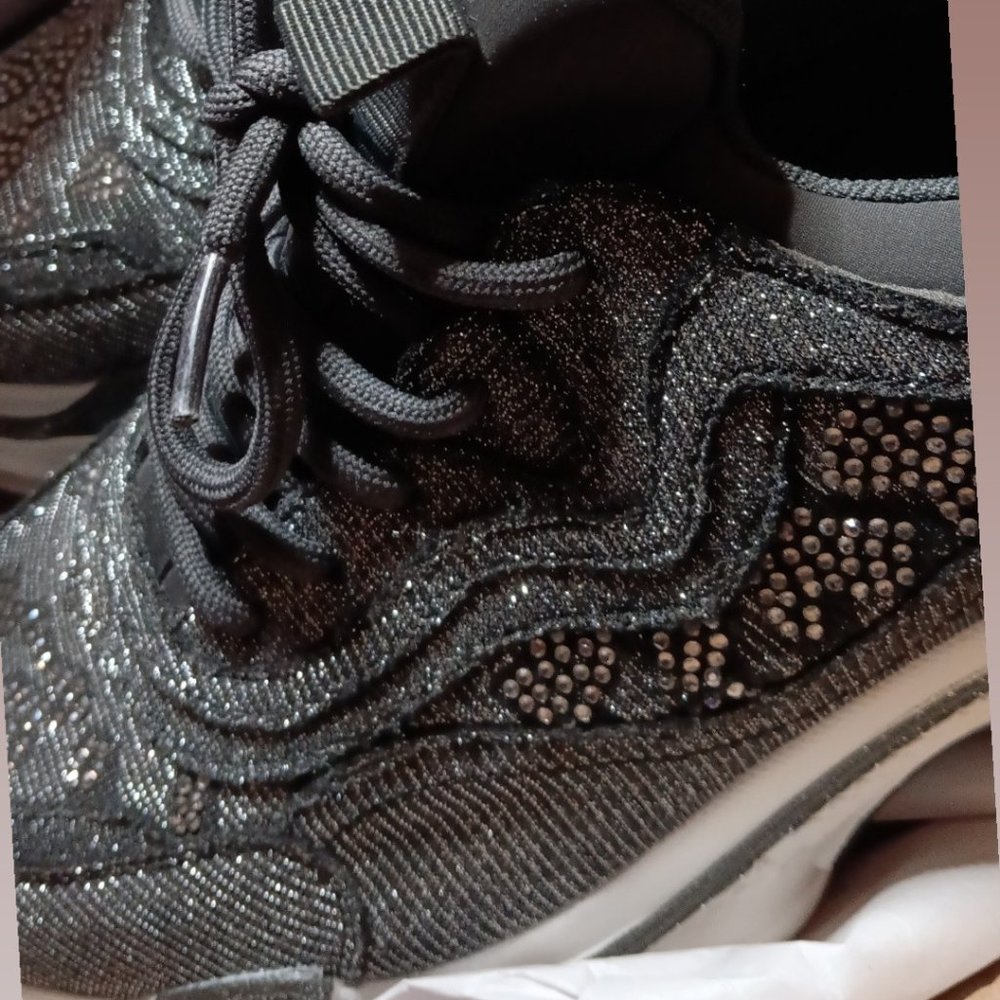 JESSICA Simpson  Speedey 2 Metallic retro chunky Sneakers - Picture 4 of 16